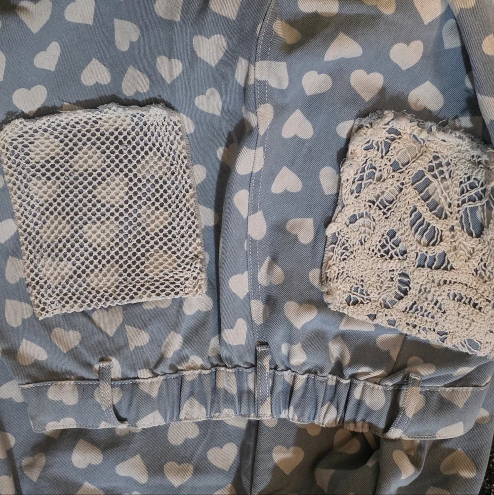 POL Blue and Cream Heart Patterned Jeans - Picture 2 of 7